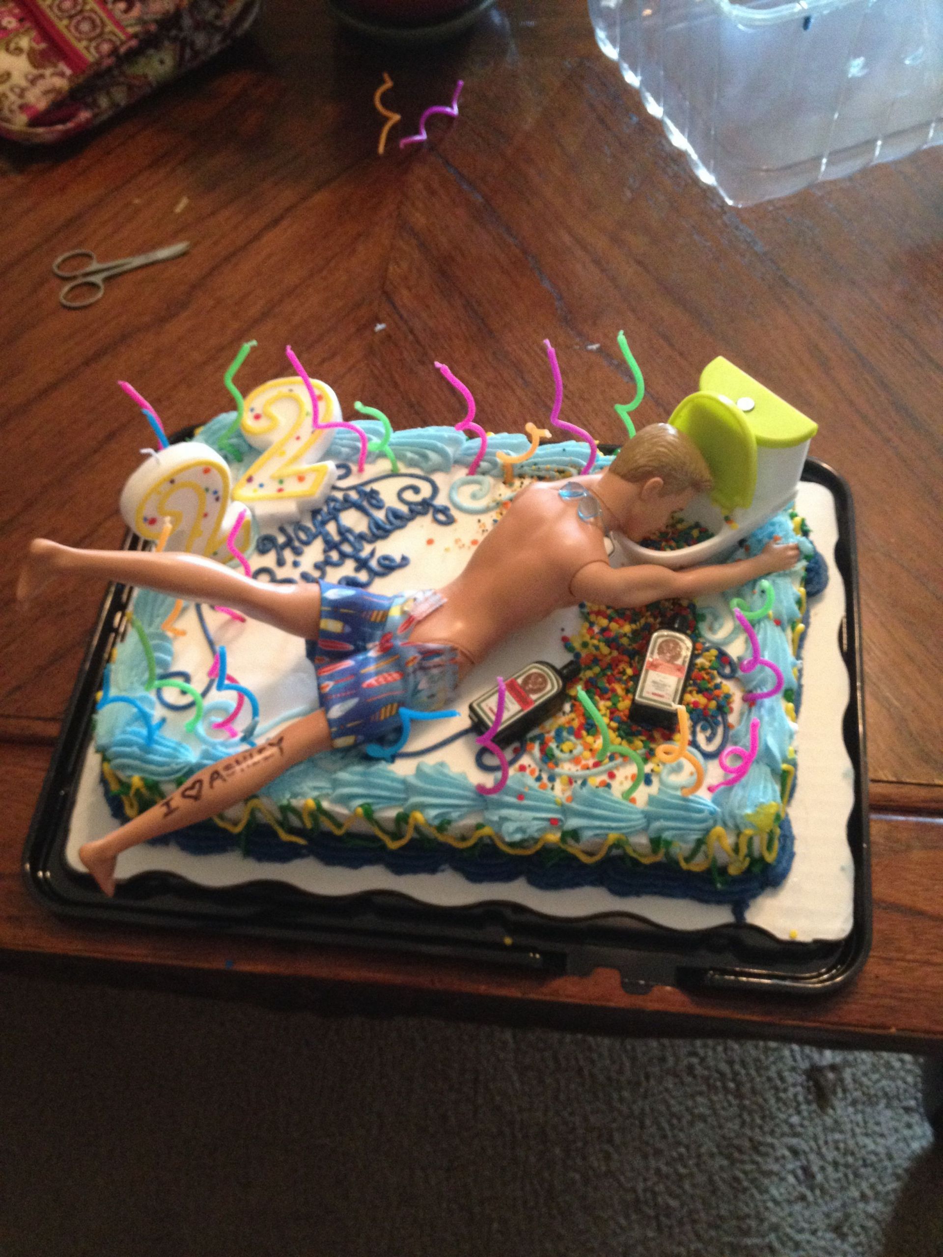 22Nd Birthday Gift Ideas For Boyfriend
 My boyfriends 22nd birthday cake I made him