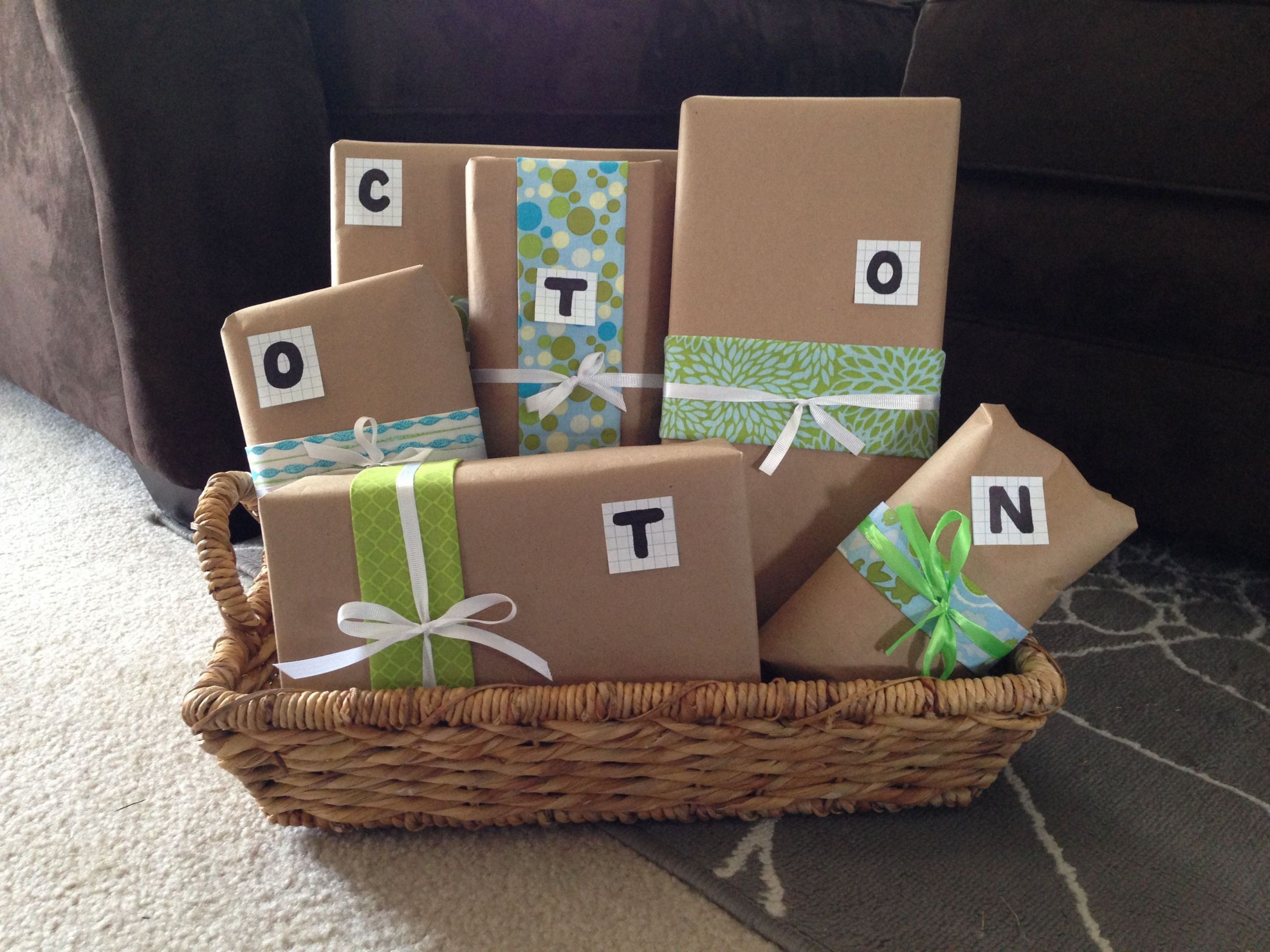 top-20-2nd-anniversary-gift-ideas-cotton-home-family-style-and-art