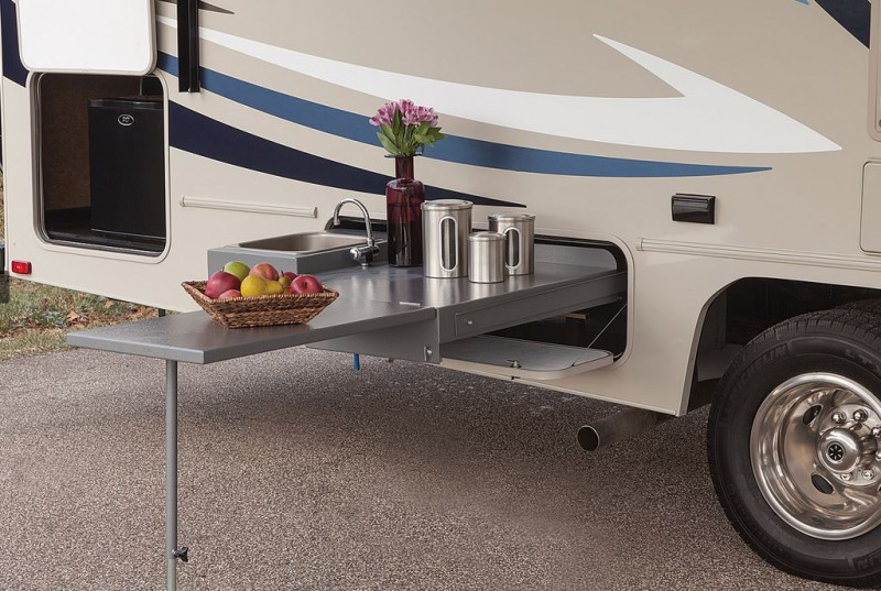 Adding Outdoor Kitchen To Rv
 10 RVs With Amazing Outdoor Entertaining & Kitchens