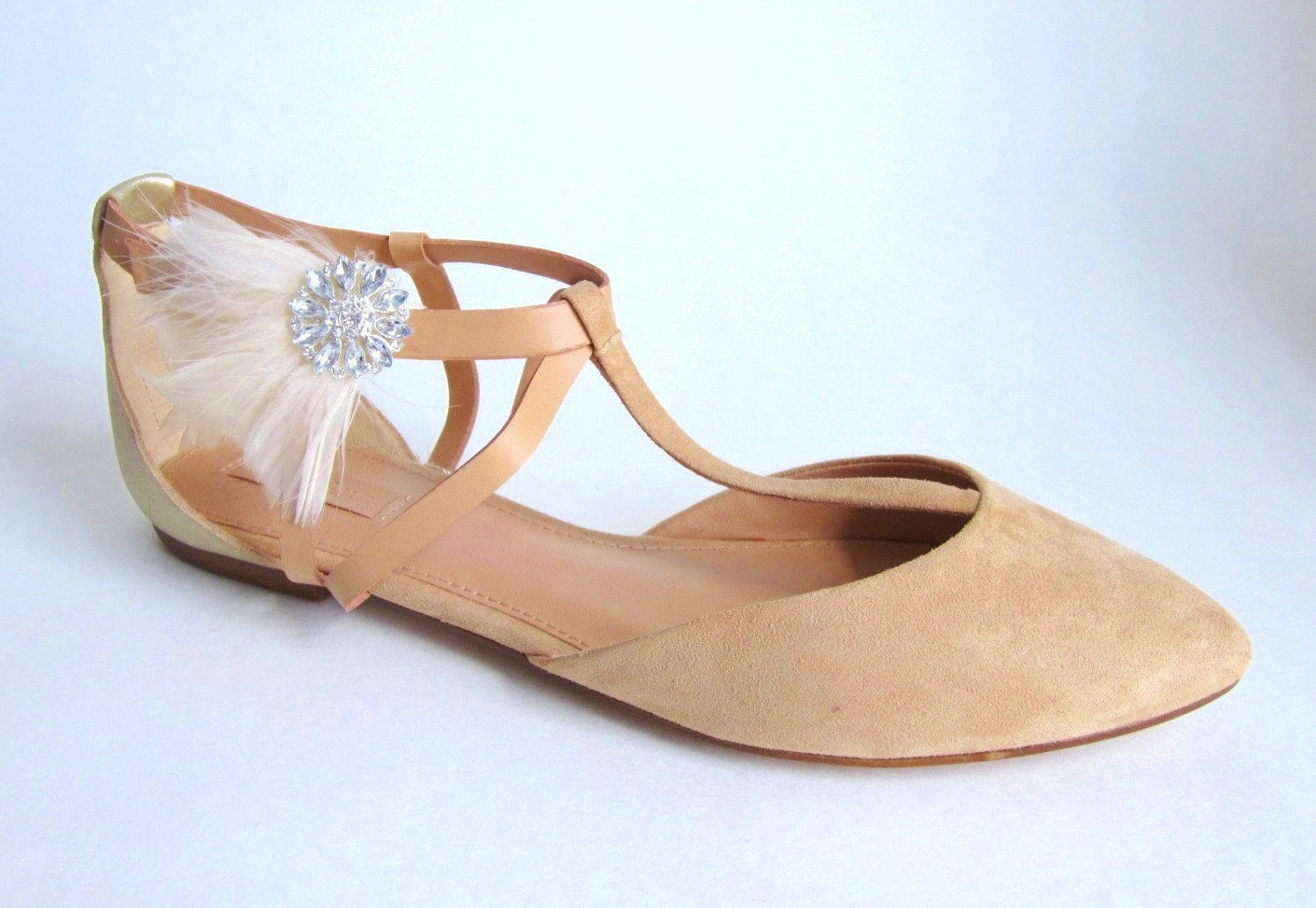 Affordable Wedding Shoes
 pretty little wedding shoe clips fun affordable bridal