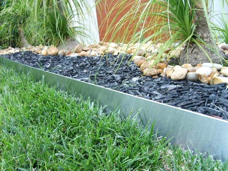 Aluminum Landscape Edging
 5 mon Types of Garden Bed Edging The Daily Gardener