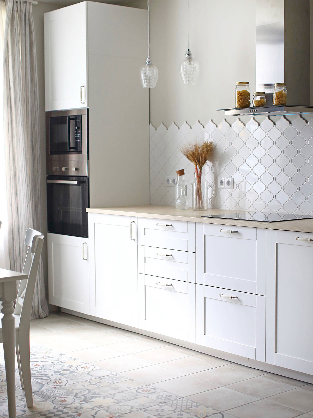 Arabesque Tile Kitchen Backsplash
 White Glazed Porcelain Arabesque Backsplash Tile