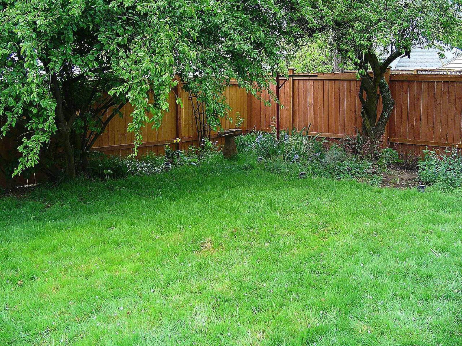 Average Cost Of Fencing Backyard
 Backyard Fence Designs and Styles