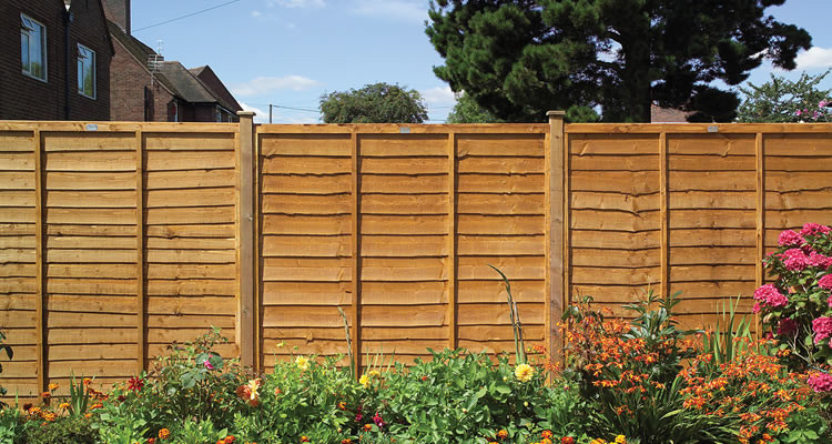 Average Cost Of Fencing Backyard
 Average Cost of Replacing a Garden Fence Cost Breakdown