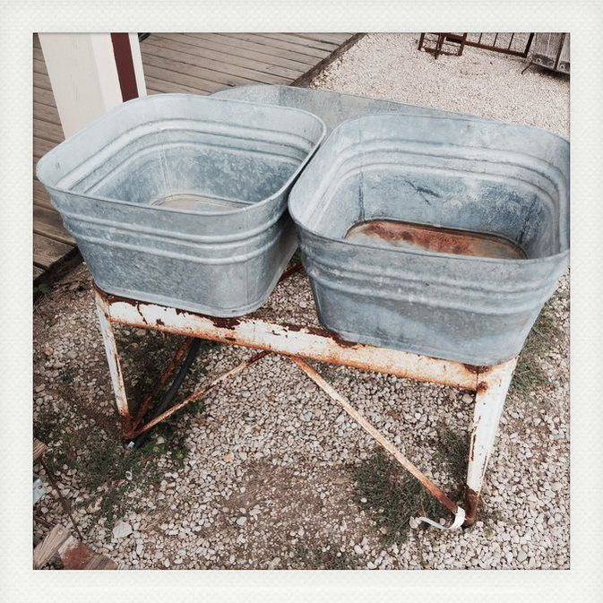 Backyard Bistro Pipe Creek Texas
 DOUBLE GALVANIZED WASH TUBS COUNTRY ACCENTS ANTIQUES