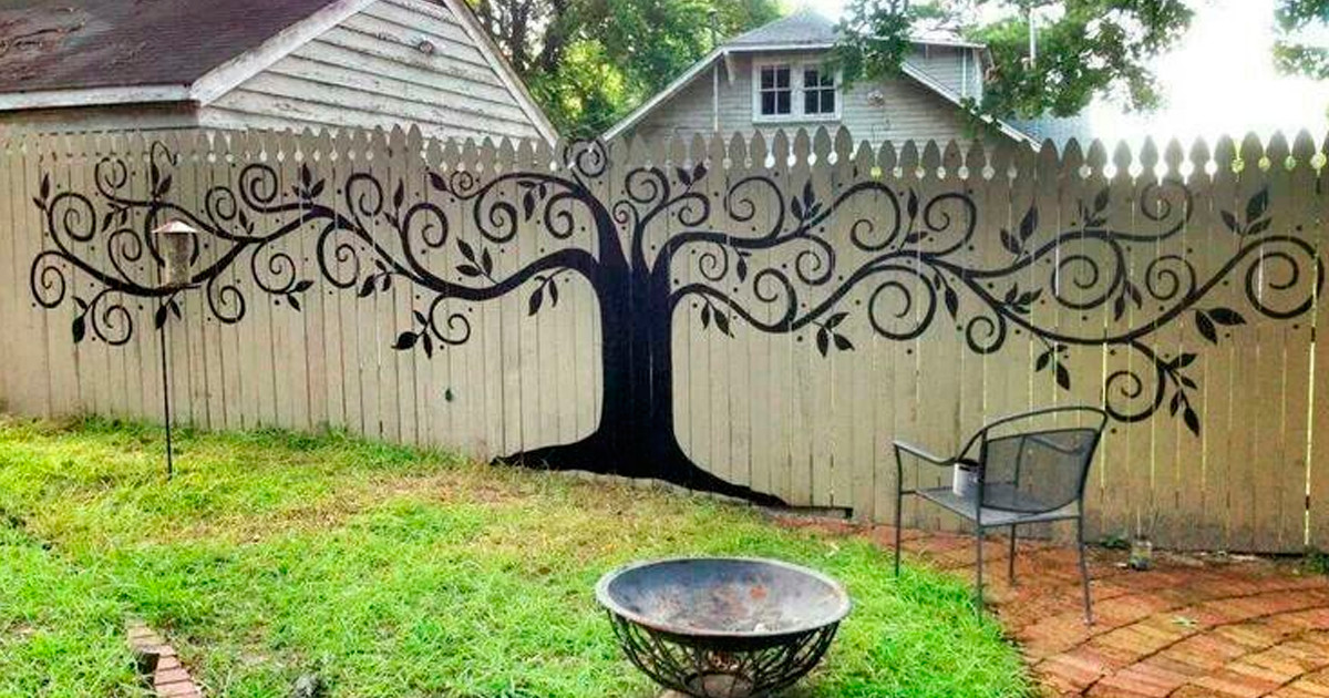 Backyard Fence Decor Ideas
 69 People Who Took Their Backyard Fences To Another Level