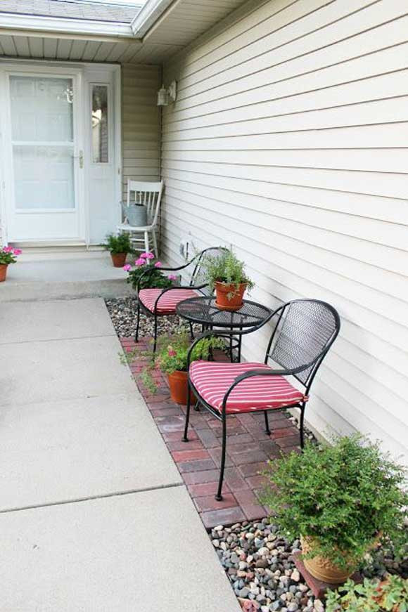 Backyard Patio Landscaping Ideas
 23 Easy to Make Ideas Building a Small Backyard Seating