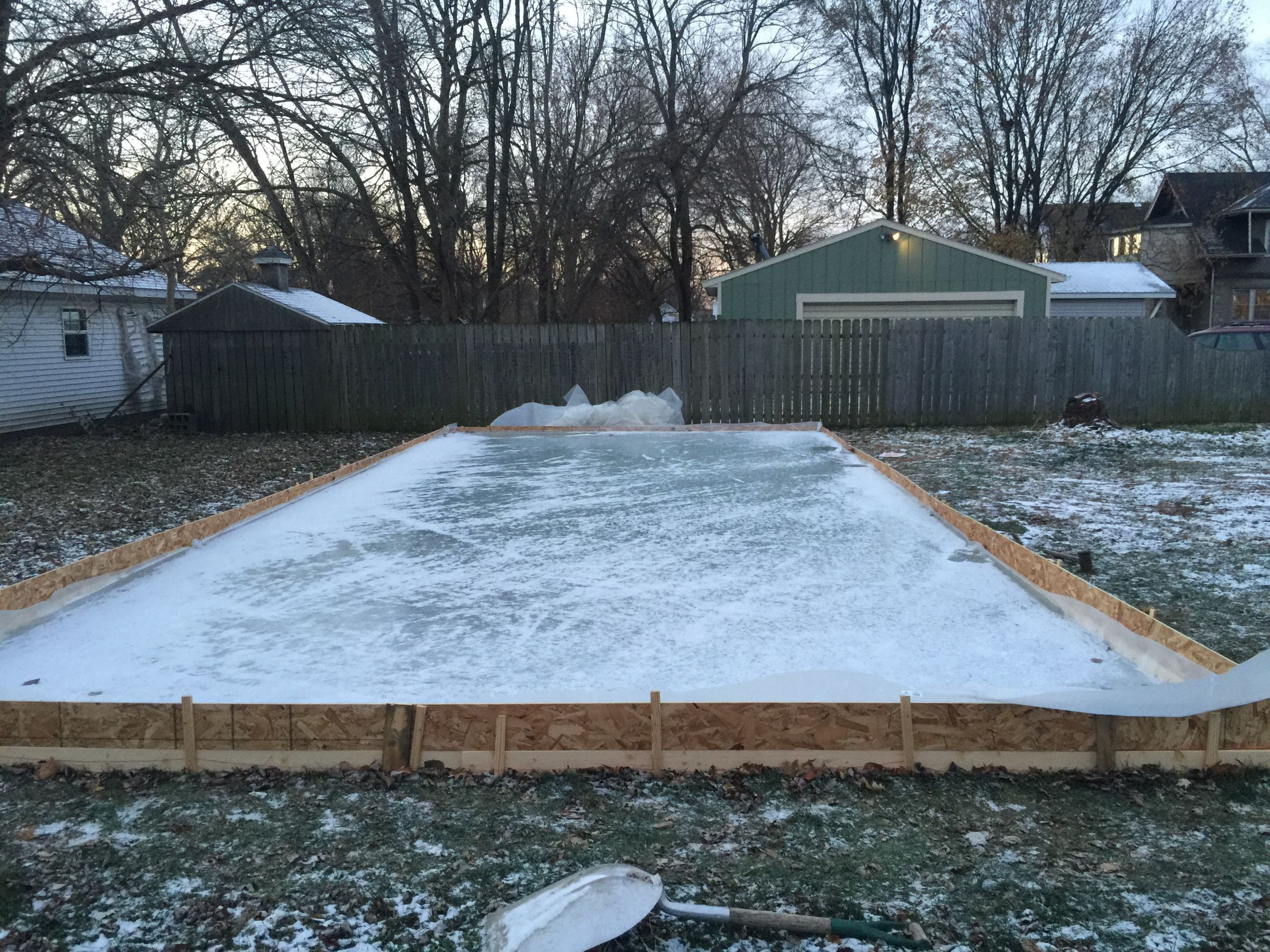 Backyard Skate Rink
 DIY Backyard Ice Rink