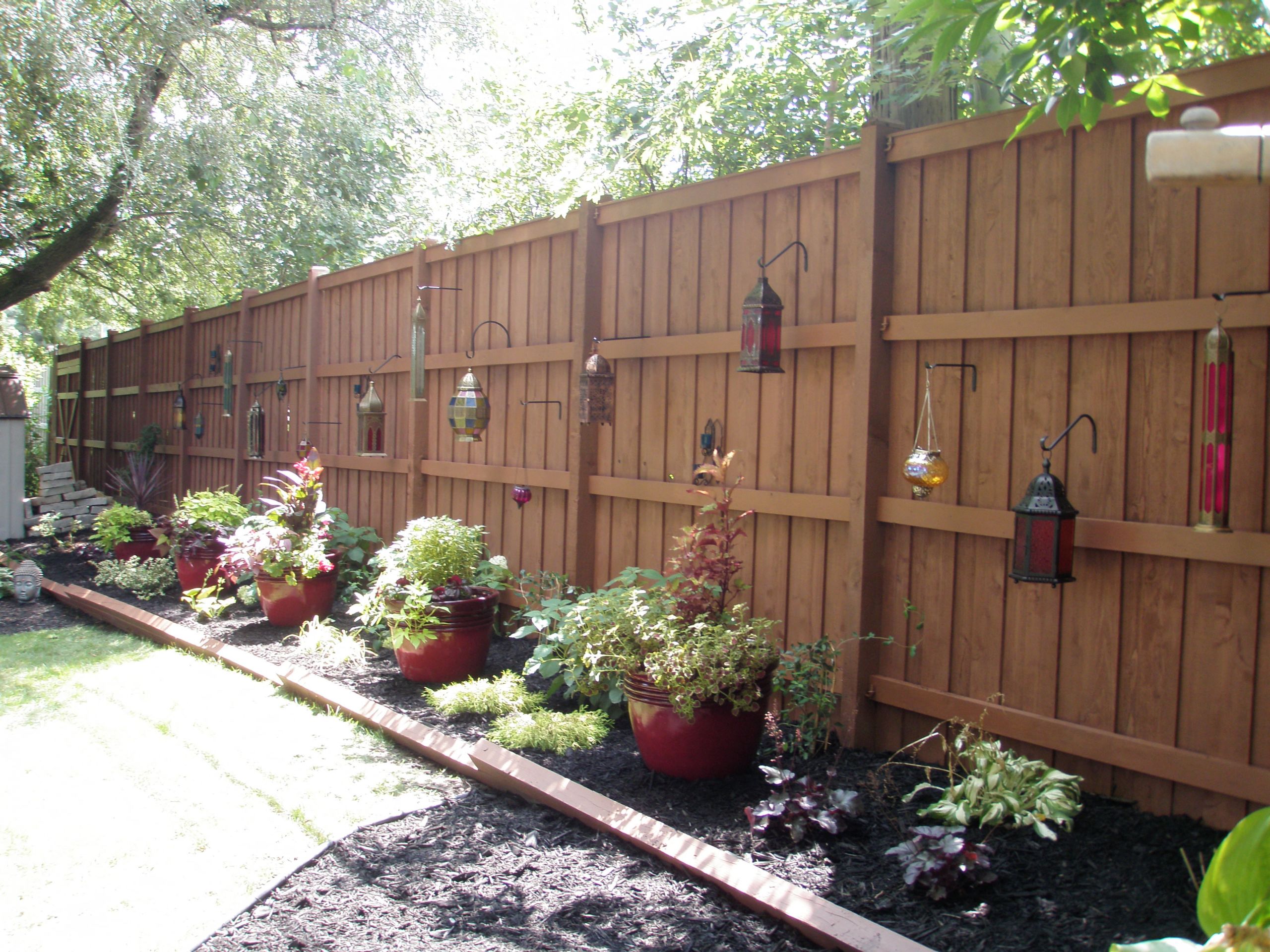 Backyard Wall Ideas
 Outdoor Landscape 2011 – Emodel your home