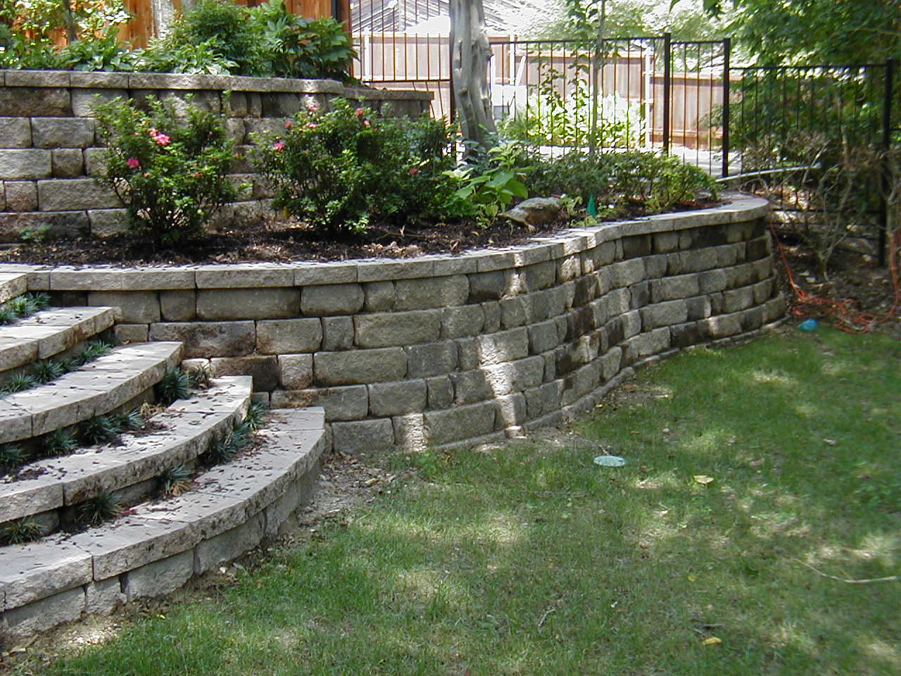 Backyard Wall Ideas
 What Is A Retaining Wall