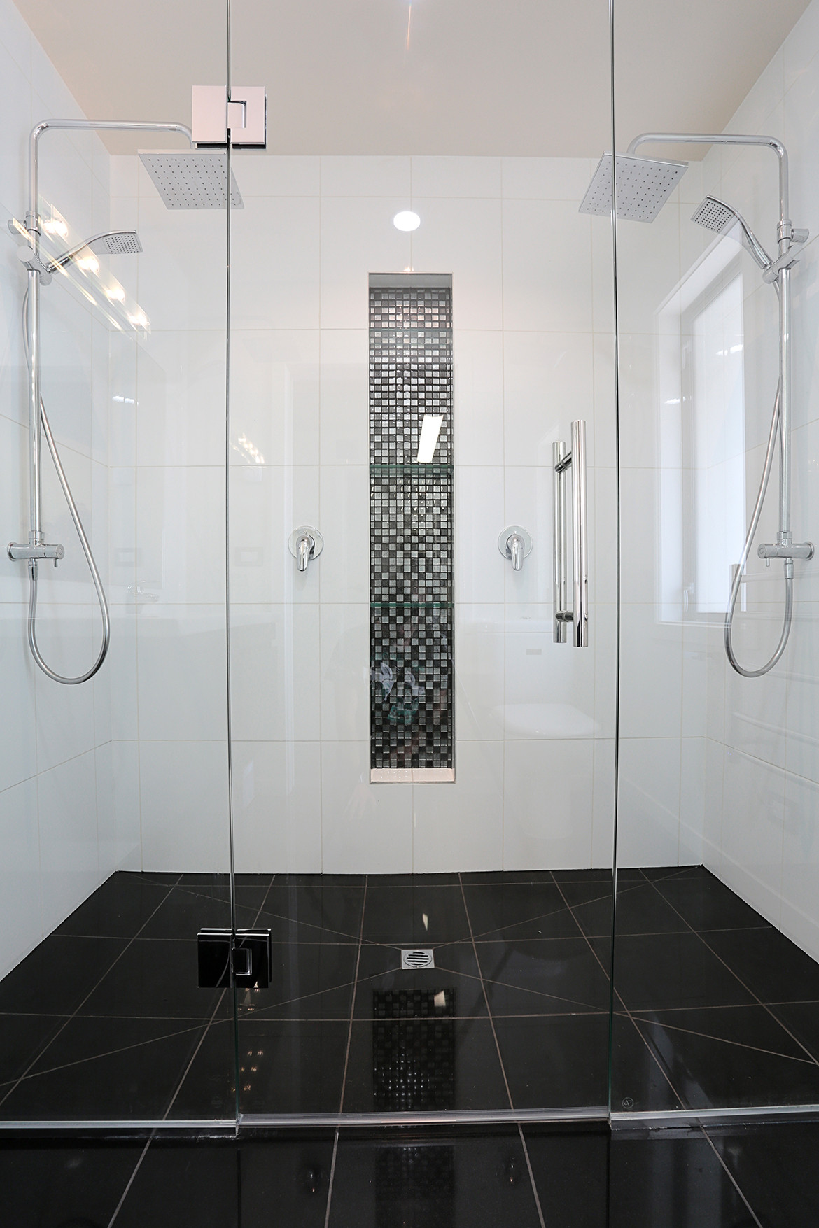 Bathroom Tiles Design Images
 Bathrooms Inspiration