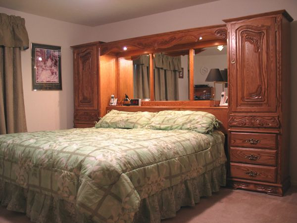 Bedroom Furniture Wall Units
 Gorgeous King Size Bedroom Set Decor Ideas