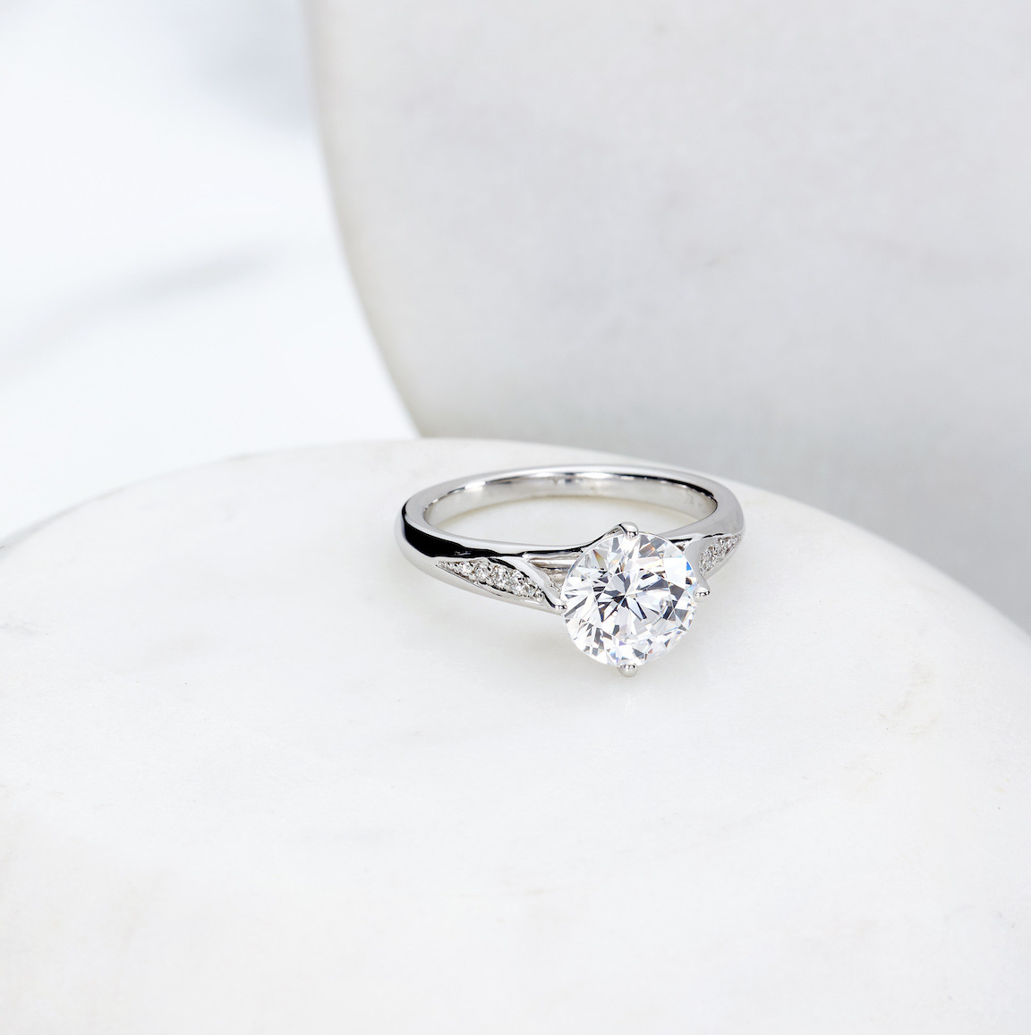 Best Diamond Rings
 Find The Best Engagement Rings For 2019
