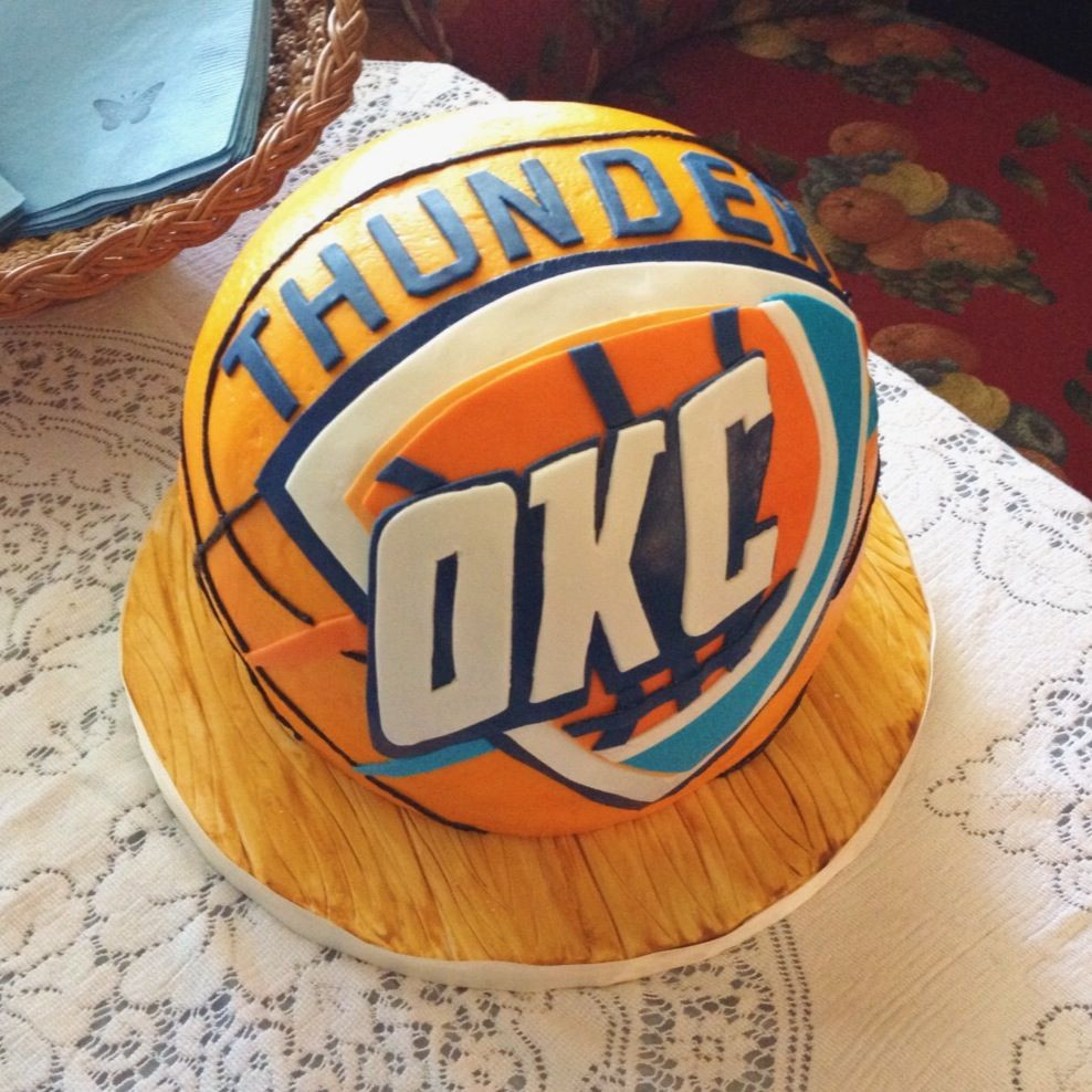 Birthday Party Ideas Okc
 OKC Thunder Basketball Groom s Cake