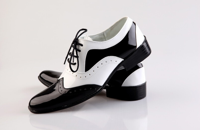 Black And White Wedding Shoes
 New fortable Black and white Color matching man pointed