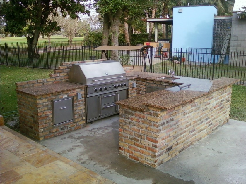 Brick Outdoor Kitchen
 Outdoor Kitchen on a Bud Faux Direct