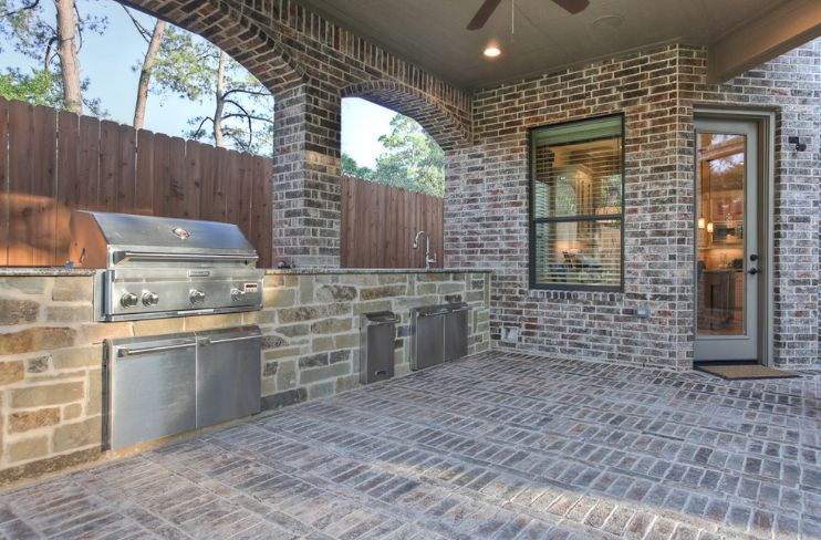 Brick Outdoor Kitchen
 How To Lay A Brick Patio – Tips And Design Ideas