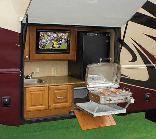 Camper Outdoor Kitchen
 Outdoor Kitchens for Your RV