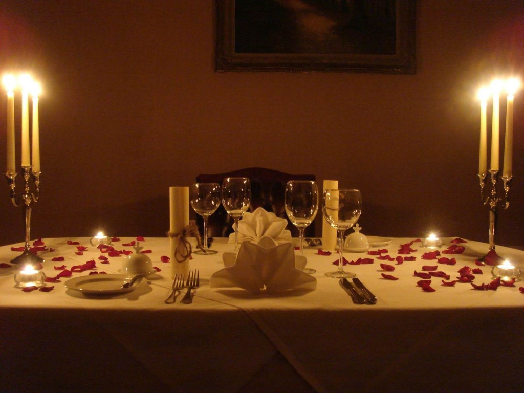 Candle Light Dinner Ideas
 20 Unique Valentine Gifting Ideas for Him FreeKaaMaal Blog