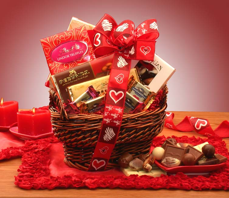 Candy Gift Baskets For Valentines Day
 Valentine Gift Baskets Ideas InspirationSeek