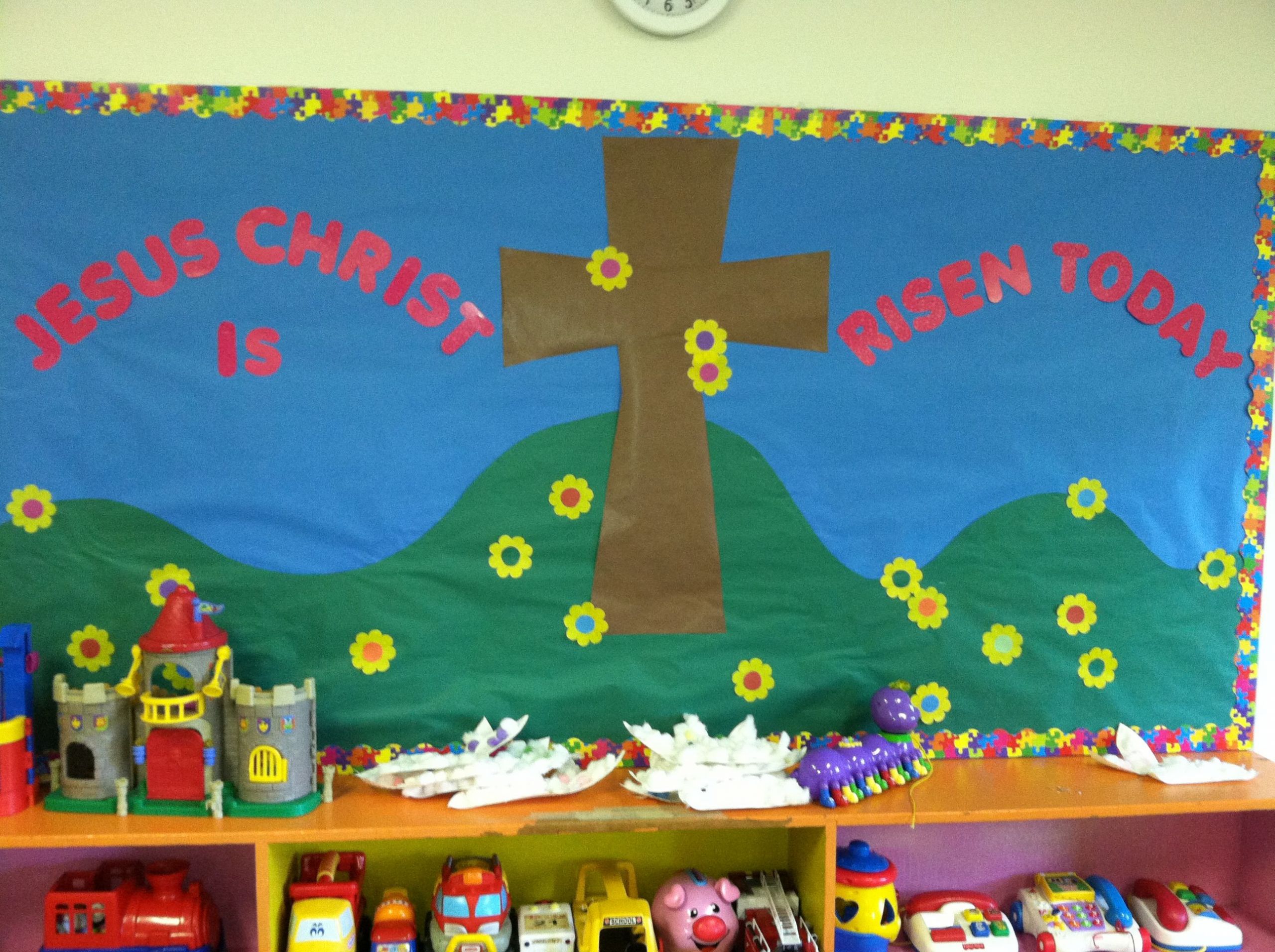Christian School Easter Party Ideas
 Easter Jesus is Risen Bulletin Board