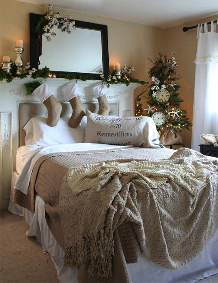 Christmas Decorations For Bedroom
 10 Country Christmas Decorating Ideas