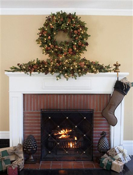 Christmas Swags For Fireplace
 How to Make Your Christmas Tree Pet Friendly