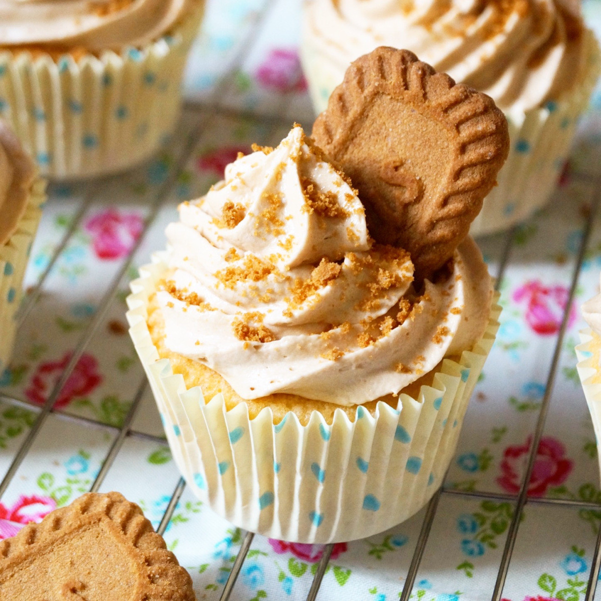 Cookie Butter Cupcakes
 Biscoff Cookie Butter Cupcakes