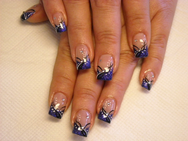 Cool Nail Ideas
 Simple and Cool Nail Art Ideas 2011