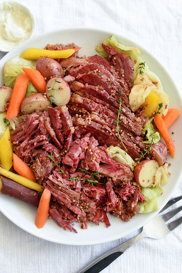 Corned Beef And Cabbage Recipe Oven
 Slow Cooker Corned Beef and Cabbage