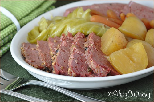 Corned Beef And Cabbage Recipe Oven
 Slow Cooker Corned Beef and Cabbage Belly Full