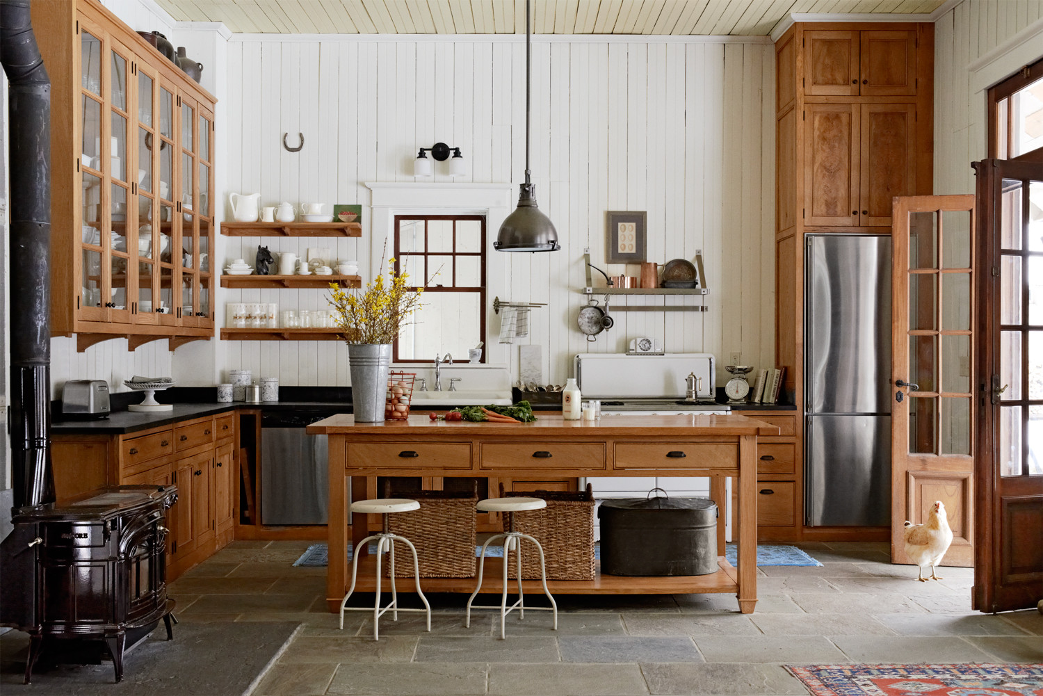 Country Kitchen Design Ideas
 8 Ways to Add Authentic Farmhouse Style to Your Kitchen