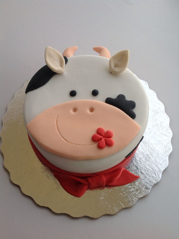 Cow Birthday Cake
 Best 25 Cow cakes ideas on Pinterest
