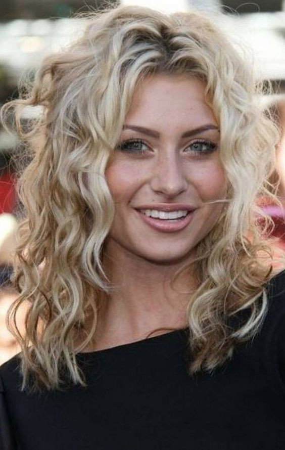 Curly And Wavy Hairstyles
 21 Gorgeous Hairstyles For Fine Curly Hair Feed Inspiration