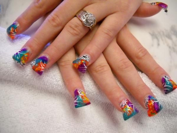 Curve Nail Designs
 Duck Bill Nails love how the tips curve down and I like