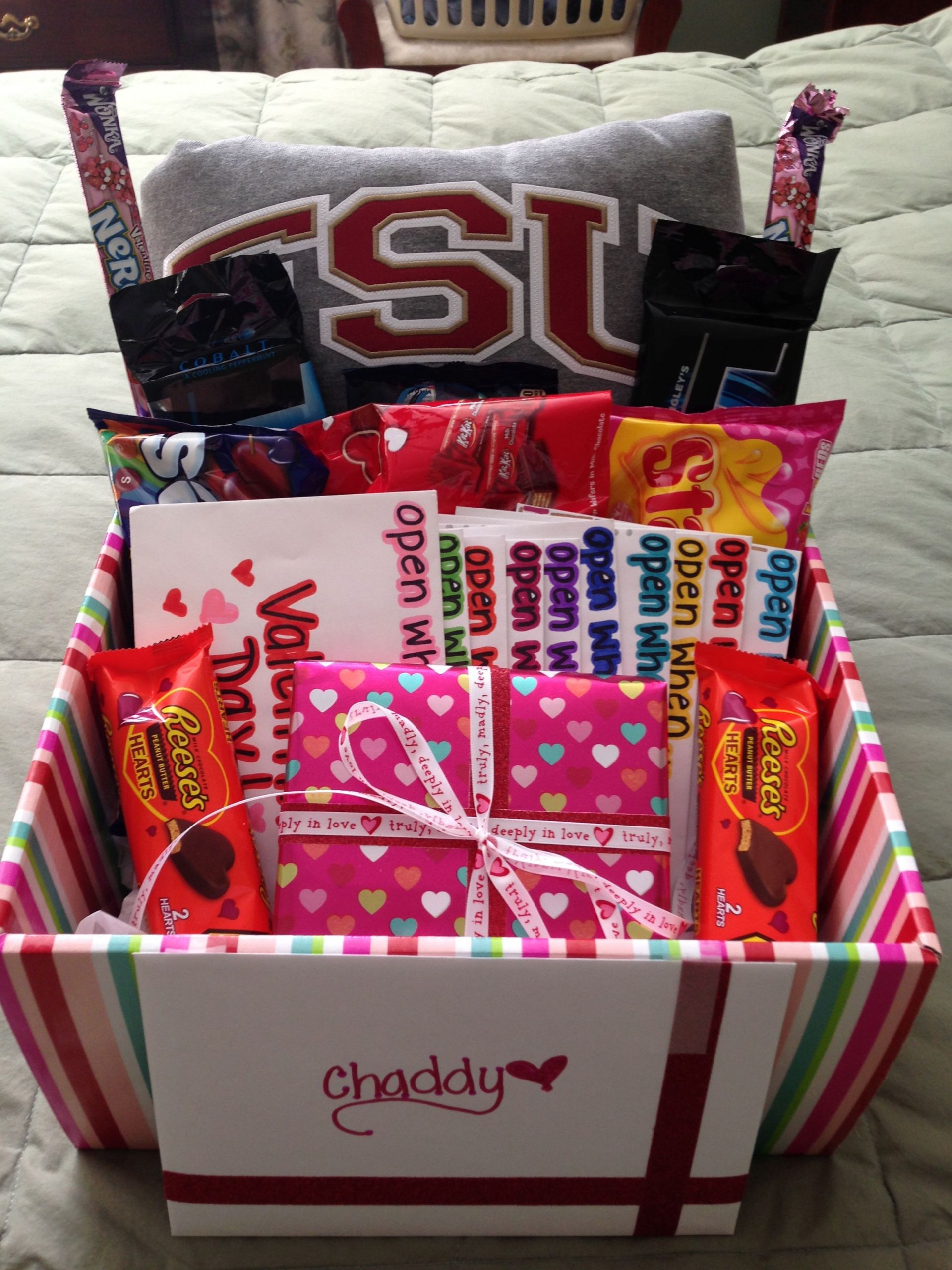 Cute Boyfriend Gift Ideas For Valentines Day
 valentines day t for him valentines day t basket