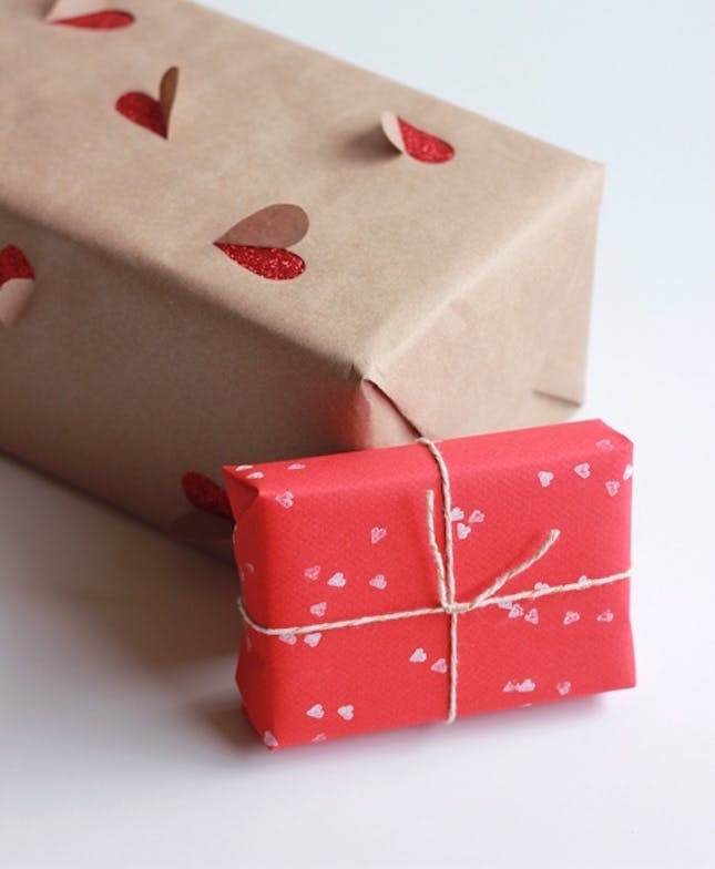 Cute Gift Wrapping Ideas For Boyfriend
 Win V Day With 15 DIY Valentine Gift Boxes