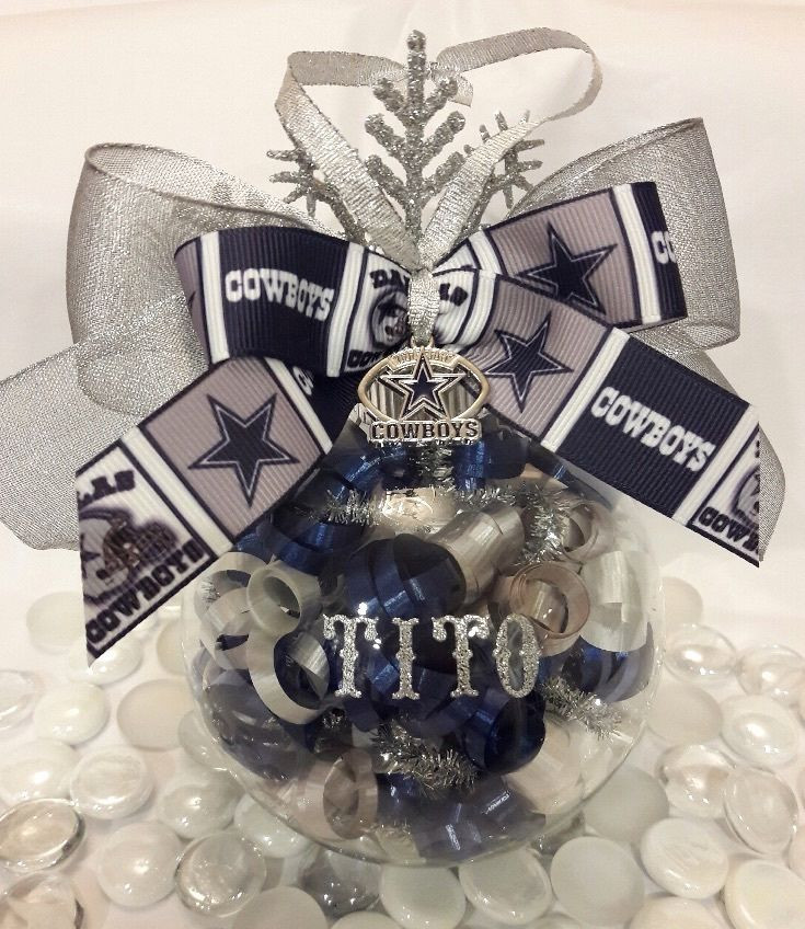 Dallas Cowboys Christmas Gift Ideas
 Personalized NFL Dallas Cowboys Glass Ornament Gift