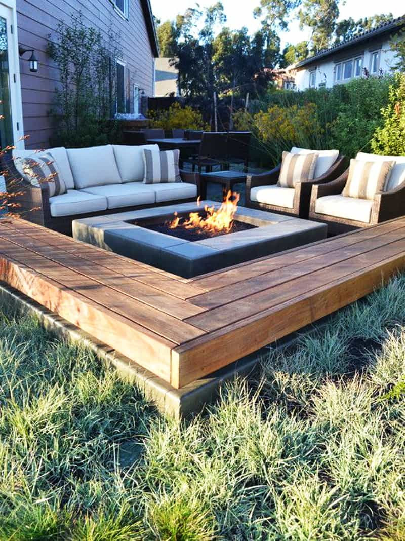 Deck With Fire Pit
 Best Outdoor Fire Pit Ideas to Have the Ultimate Backyard