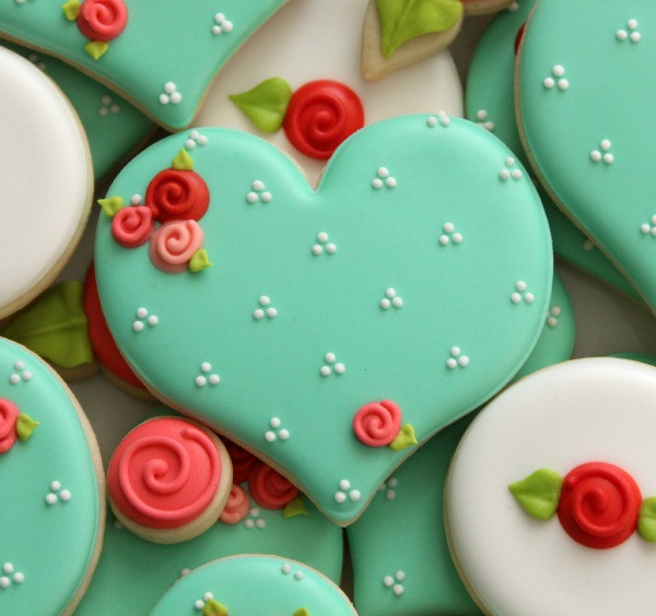 Decorating Valentine Sugar Cookies
 How to Make Decorated Valentine Sugar Cookies on Craftsy