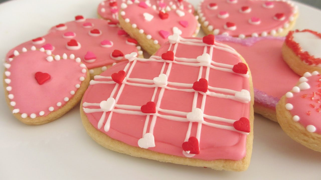 Decorating Valentine Sugar Cookies
 Valentine s Day Cookie Decorating Ideas