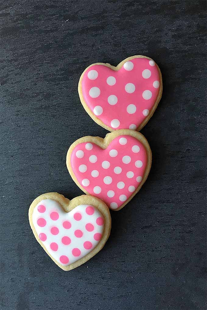 Decorating Valentine Sugar Cookies
 The Cutest Cookie Decorating Tips for Valentine s Day