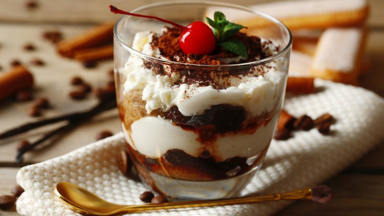 Delicious Easy Desserts
 off Quick & Easy Delicious Desserts That Anyone Can