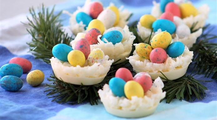Desserts Recipes For Easter
 Easter Dessert Recipes Chocolate Nests