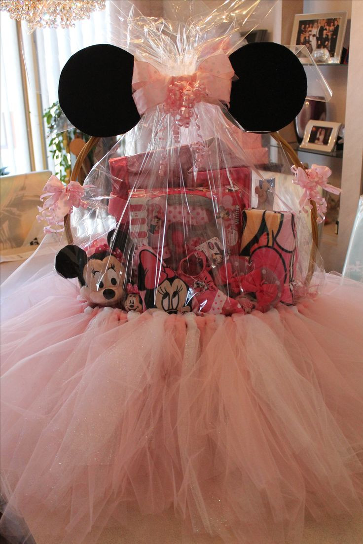 Disney Gift Ideas For Girlfriend
 Hannah s Minnie Mouse Easter Basket aka the mother of