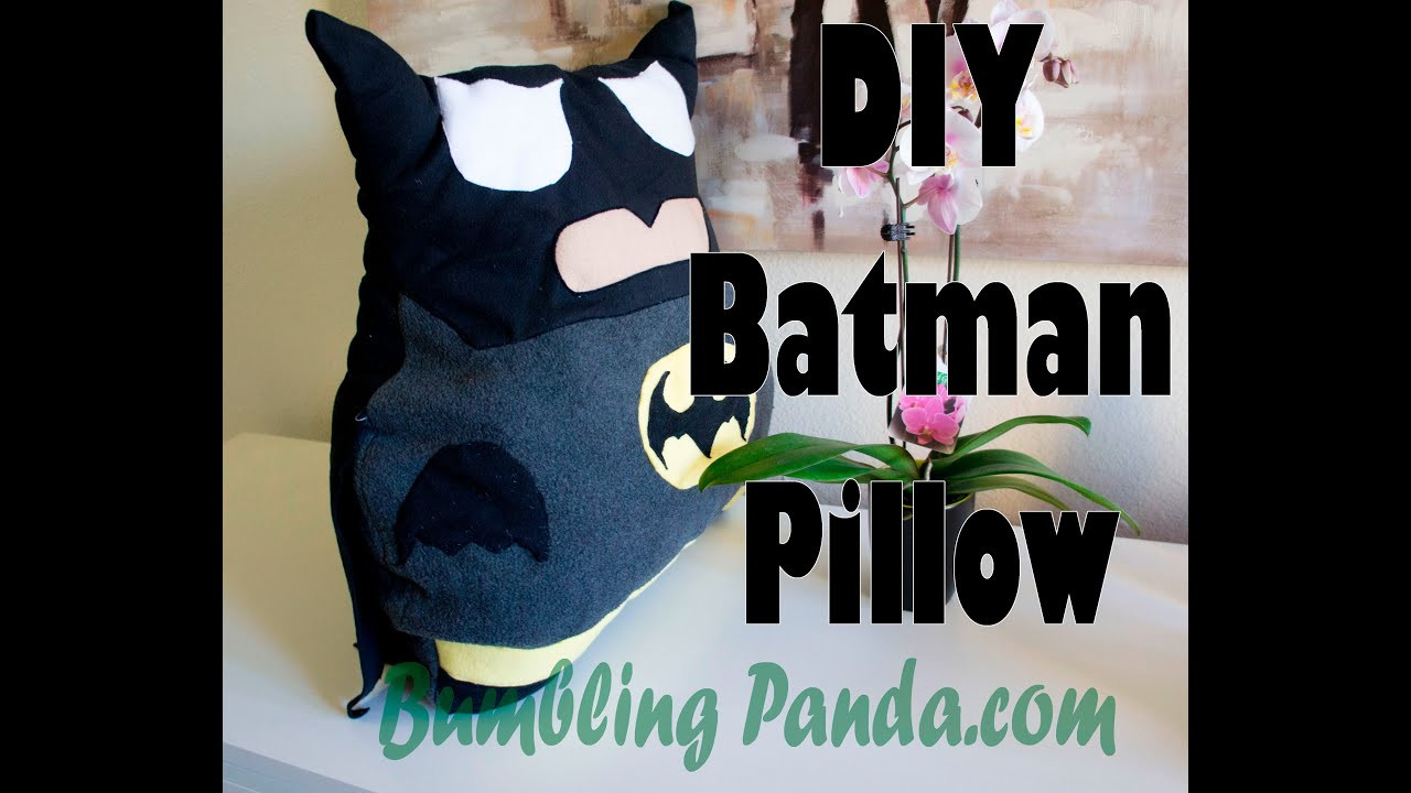 DIY Batman Gifts
 DIY Batman Pillow Plushie