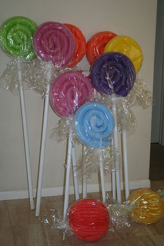 DIY Candy Decorations
 Me and my Big Ideas DIY HUGE LOLLIPOPS CANDYLAND PARTY