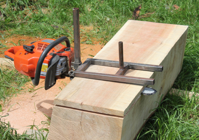 DIY Chainsaw Mill Plans
 Chainsaw Lumber Mill