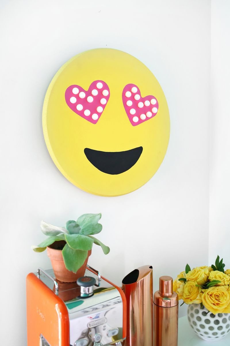 DIY Emoji Room Decor
 DIY Emoji Marquee DIY