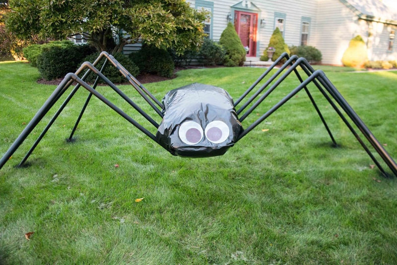 DIY Giant Spider Decoration
 Giant Spider Decoration An Easy and Cheap DIY Halloween